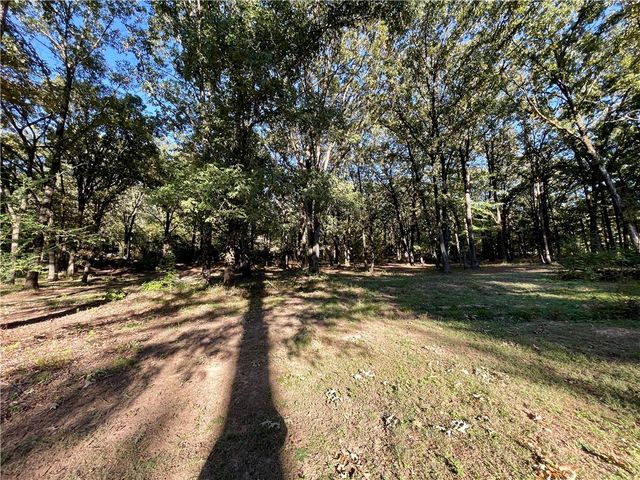 122 Royal Oaks Lane, Russellville, AR 72802