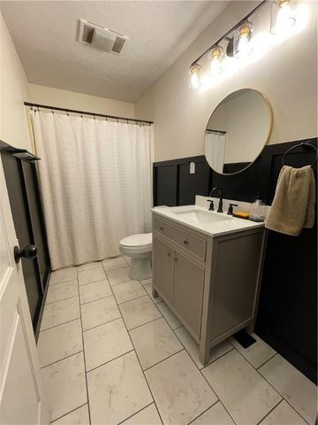 122 Royal Oaks Lane, Russellville, AR 72802