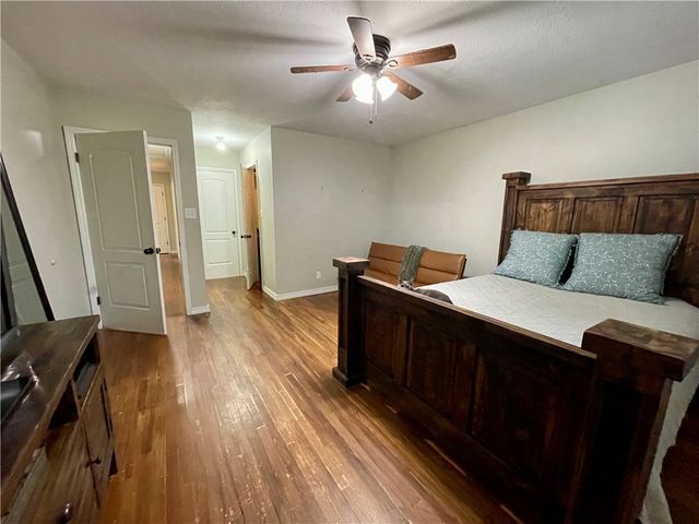 122 Royal Oaks Lane, Russellville, AR 72802