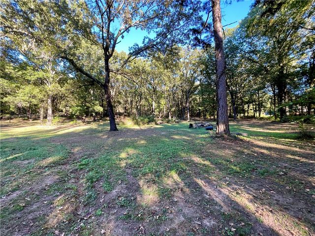 122 Royal Oaks Lane, Russellville, AR 72802