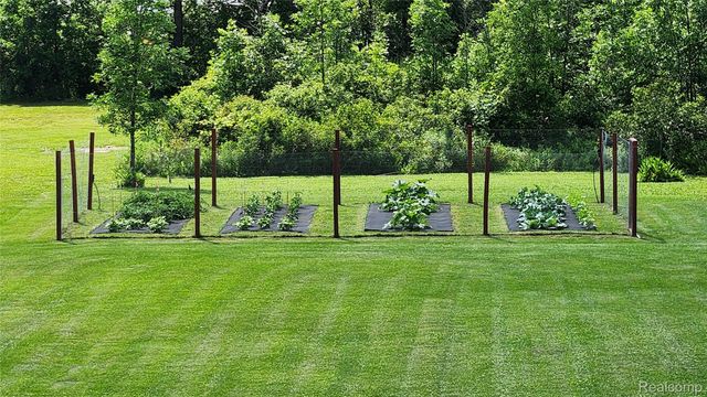 60885 Indian Trail, Ray Township, MI 48096