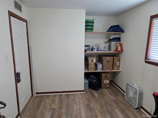 60885 Indian Trail, Ray Township, MI 48096