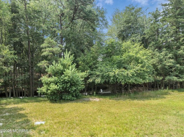 101 Barbados Drive S, Toms River, NJ 08757