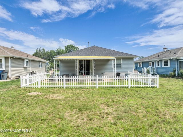 101 Barbados Drive S, Toms River, NJ 08757