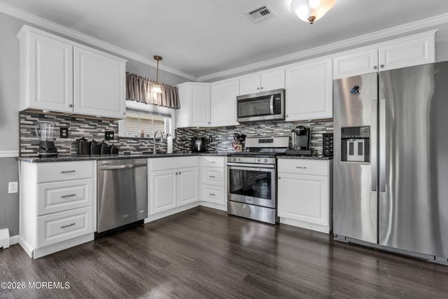101 Barbados Drive S, Toms River, NJ 08757