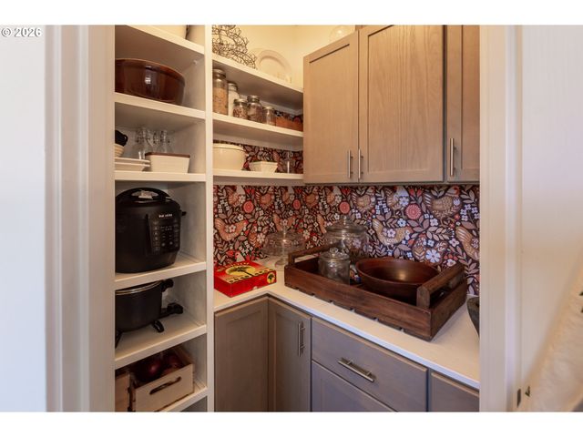 993 TYSON Ln, Eugene, OR 97404
