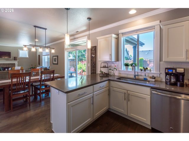 993 TYSON Ln, Eugene, OR 97404