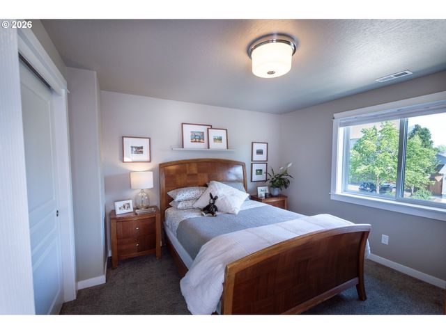 993 TYSON Ln, Eugene, OR 97404
