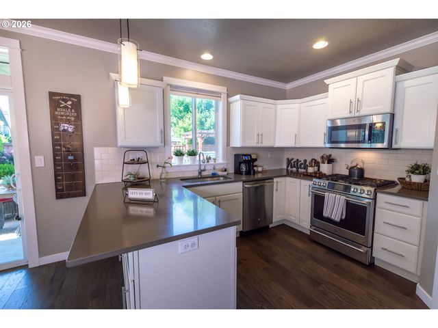 993 TYSON Ln, Eugene, OR 97404