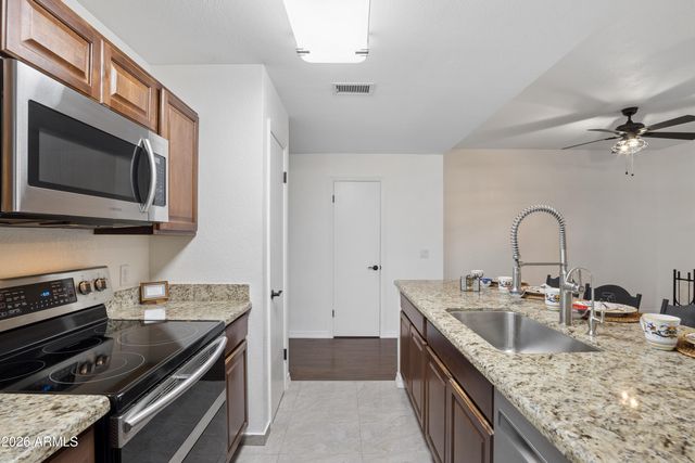 4114 E UNION HILLS Drive 1233, Phoenix, AZ 85050