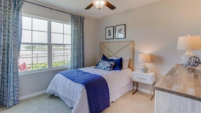 17214 HARVEST MOON WAY, Bradenton, FL 34211