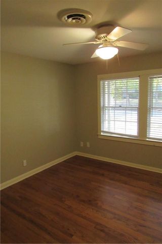 1900 Winsted LN, Austin, TX 78703