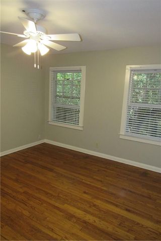 1900 Winsted LN, Austin, TX 78703