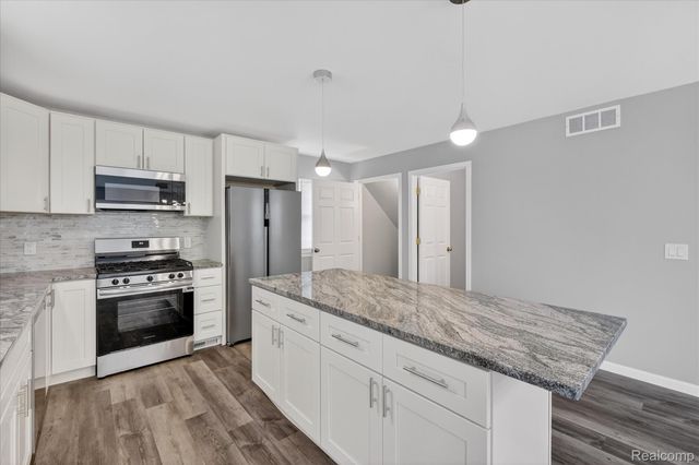 20433 Lexington, Redford Charter Township, MI 48240