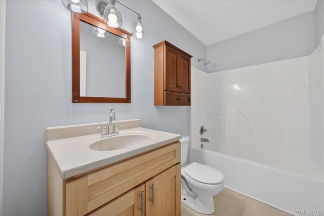 20433 Lexington, Redford Charter Township, MI 48240