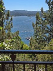 180 Hill Side, Cedar Glen, CA 92321