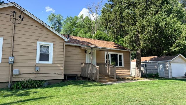7631 Elm Avenue, Machesney Park, IL 61115