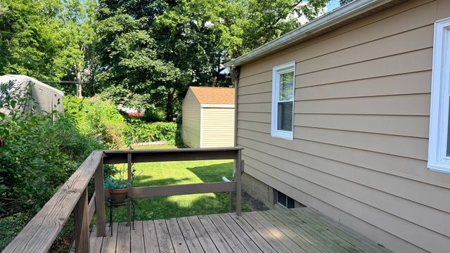 7631 Elm Avenue, Machesney Park, IL 61115