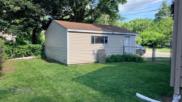 7631 Elm Avenue, Machesney Park, IL 61115