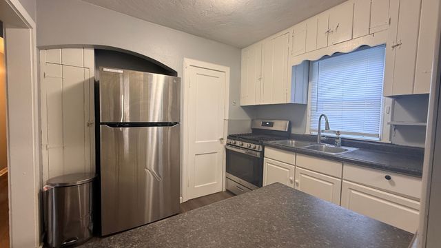 7631 Elm Avenue, Machesney Park, IL 61115
