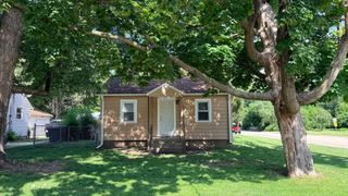 7631 Elm Avenue, Machesney Park, IL 61115