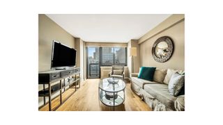 515 E 72nd St Apt 15D, New York City, NY 10021
