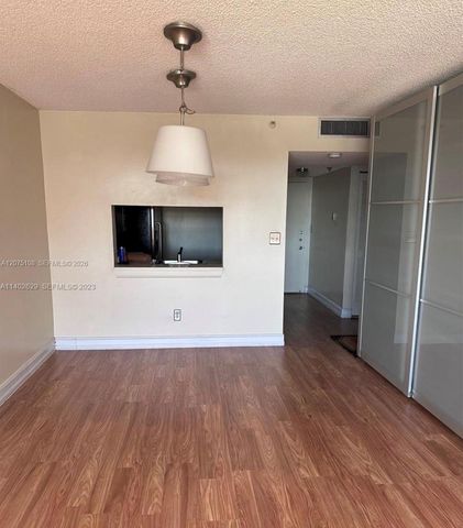 20850 San Simeon Way 603-5, Miami, FL 33179