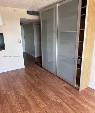 20850 San Simeon Way 603-5, Miami, FL 33179