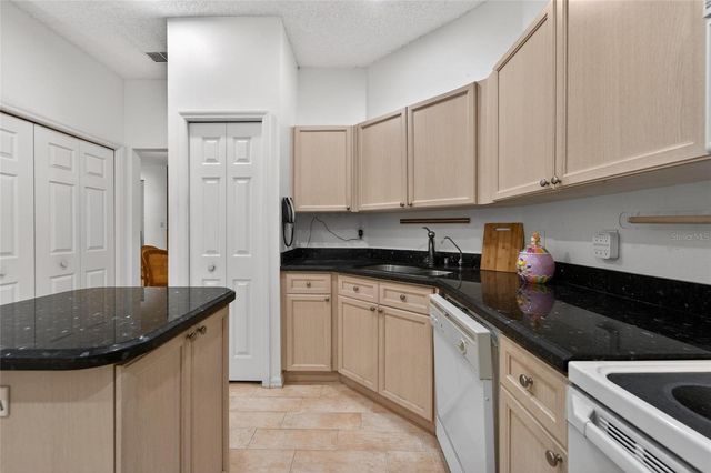 1050 STARKEY ROAD 509, Largo, FL 33771