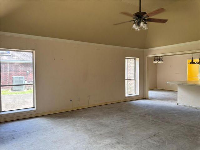 1905 Sandy Schoals Drive, League City, TX 77573