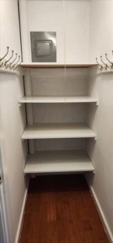 1 Samoset Ave Winter, Mansfield, MA 02048