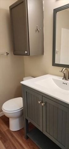 1 Samoset Ave Winter, Mansfield, MA 02048