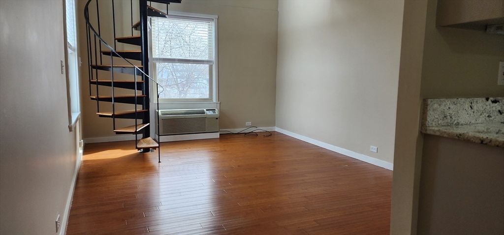 1 Samoset Ave Winter, Mansfield, MA 02048