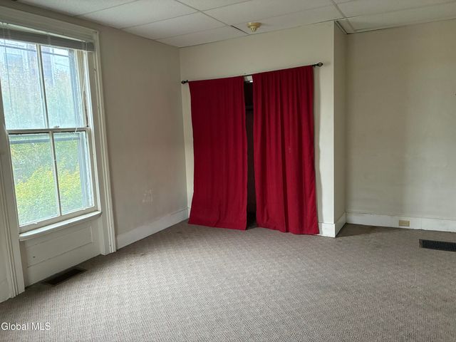 6 Montgomery Terrace, Fonda, NY 12068