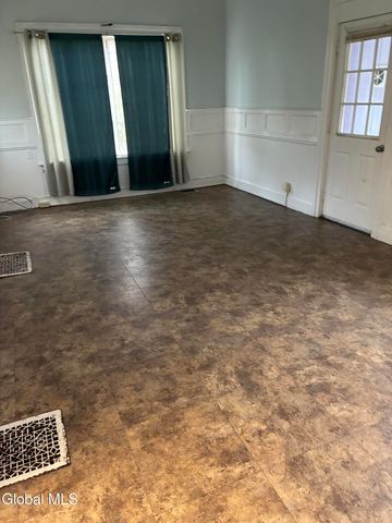 6 Montgomery Terrace, Fonda, NY 12068