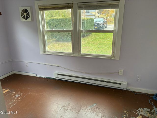 6 Montgomery Terrace, Fonda, NY 12068