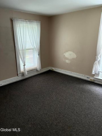 6 Montgomery Terrace, Fonda, NY 12068