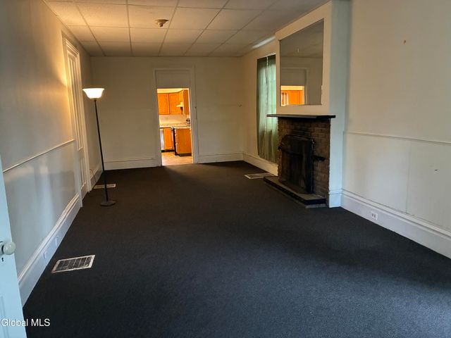 6 Montgomery Terrace, Fonda, NY 12068