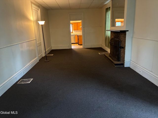 6 Montgomery Terrace, Fonda, NY 12068