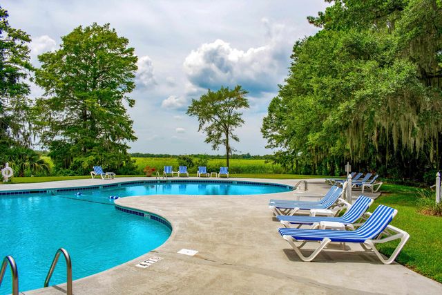 19 Red Skiff Ln Unit 19, Pawleys Island, SC 29585