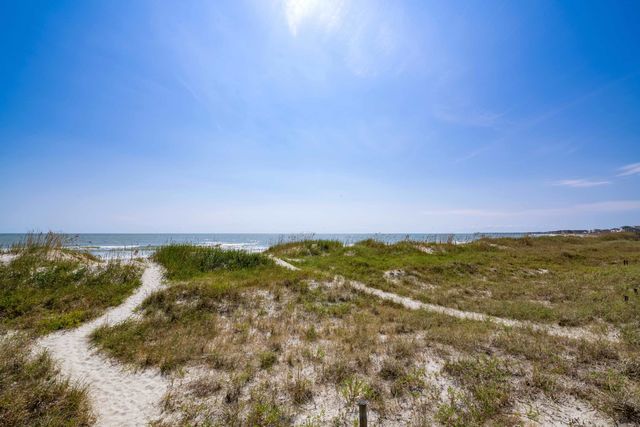 19 Red Skiff Ln Unit 19, Pawleys Island, SC 29585
