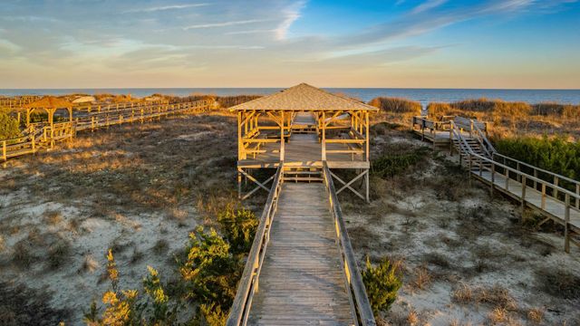 19 Red Skiff Ln Unit 19, Pawleys Island, SC 29585