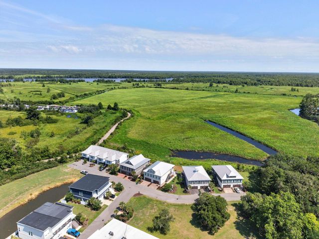 19 Red Skiff Ln Unit 19, Pawleys Island, SC 29585