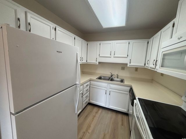 5001 Little River Rd Apt W504, Myrtle Beach, SC 29577