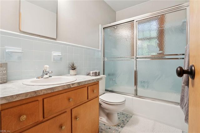 601 Beacon CT, Newport News, VA 23601