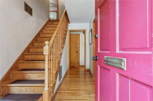 601 Beacon CT, Newport News, VA 23601