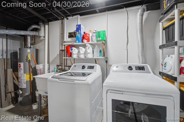 383 Neptune Drive, Walled Lake, MI 48390