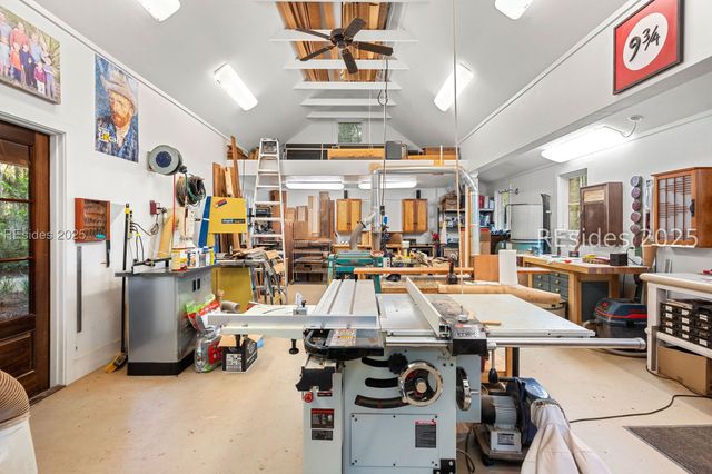 6 Pole Creek Ln, Okatie, SC 29909