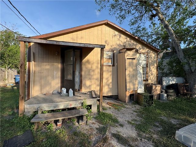 2317 Elizabeth St, Corpus Christi, TX 78404