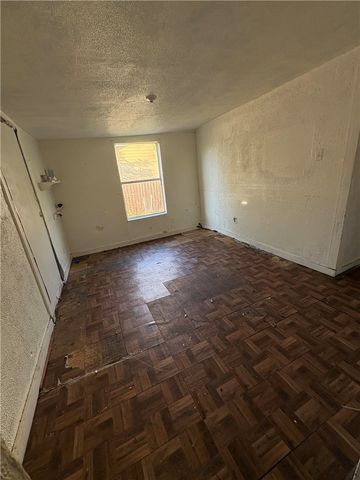 2317 Elizabeth St, Corpus Christi, TX 78404